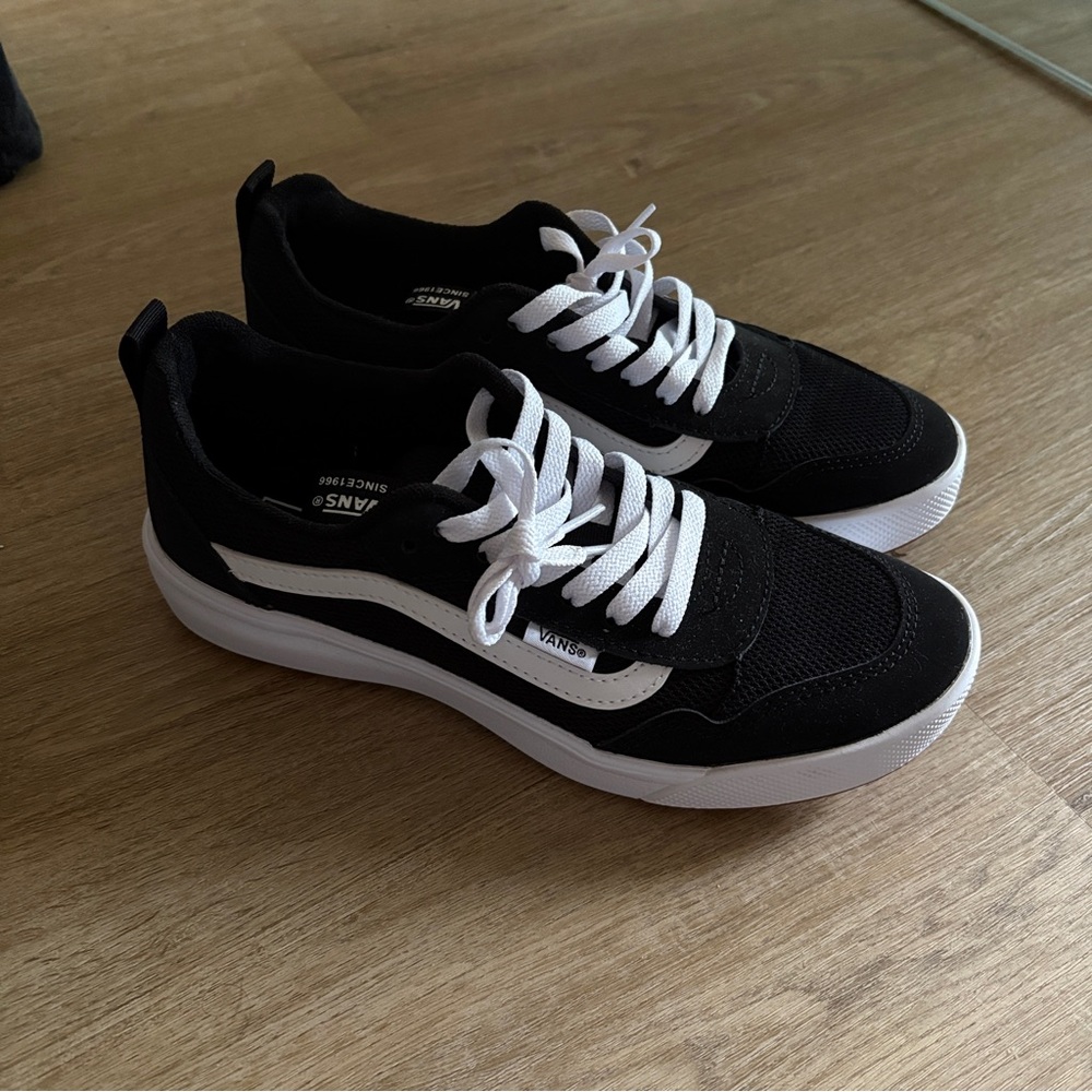 Vans Range EXP